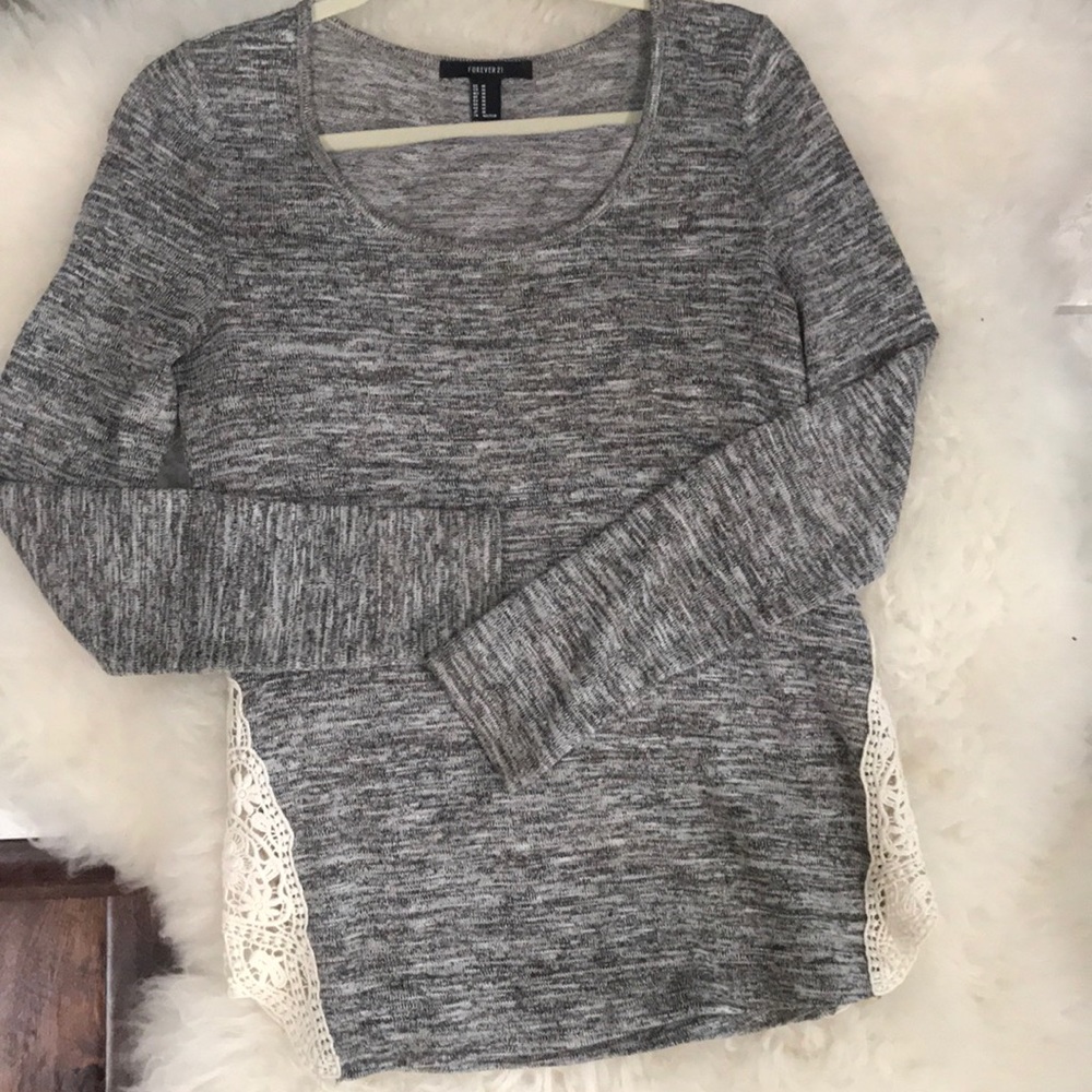 Embroidered sweater tunic grey taupe and cream